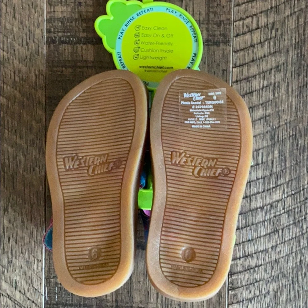 NWT Western Chief Sandals